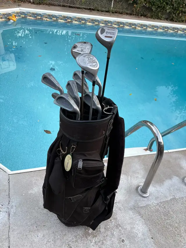 full set of women’s right golf clubs and bag  in Golf in Guelph - Image 2