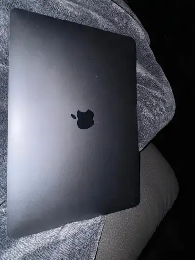 Model: MacBook Pro 2017 A1708 Display: 13 Inch Processor: i5 2.3GHz Memory / RAM: 8GB Storage: 256GB...