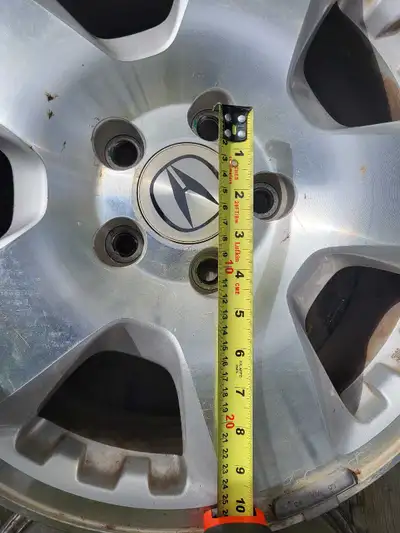 I'm offering a set of four 17-inch Acura rims. Please note, these rims do not include tire pressure...