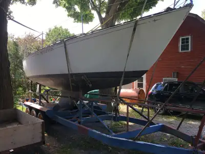 Here is a nice little sailboat good for small lakes but can still handle Lake Ontario. It’s currentl...