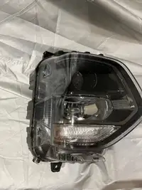 Hyundai Santa Fe Headlight 