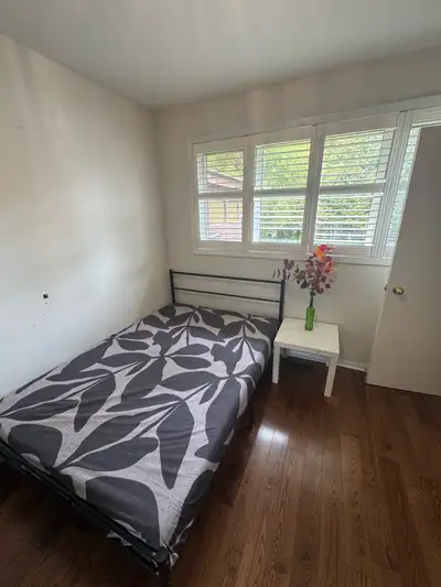 FOR FEMALES ONLY (STUDENTS/NEWCOMERS/PROFESSIONALS) SINGLE OCCUPANCY ONLY FIRST AND LAST MONTH REQUI...