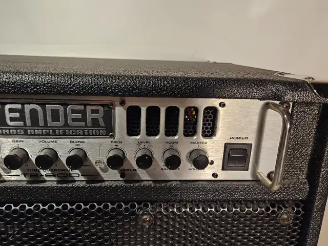 Fender TB600 Bass Combo in Amps & Pedals in Kawartha Lakes - Image 4