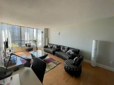 Furnished Student Room for Rent – York U/Seneca – Sept 1 2025