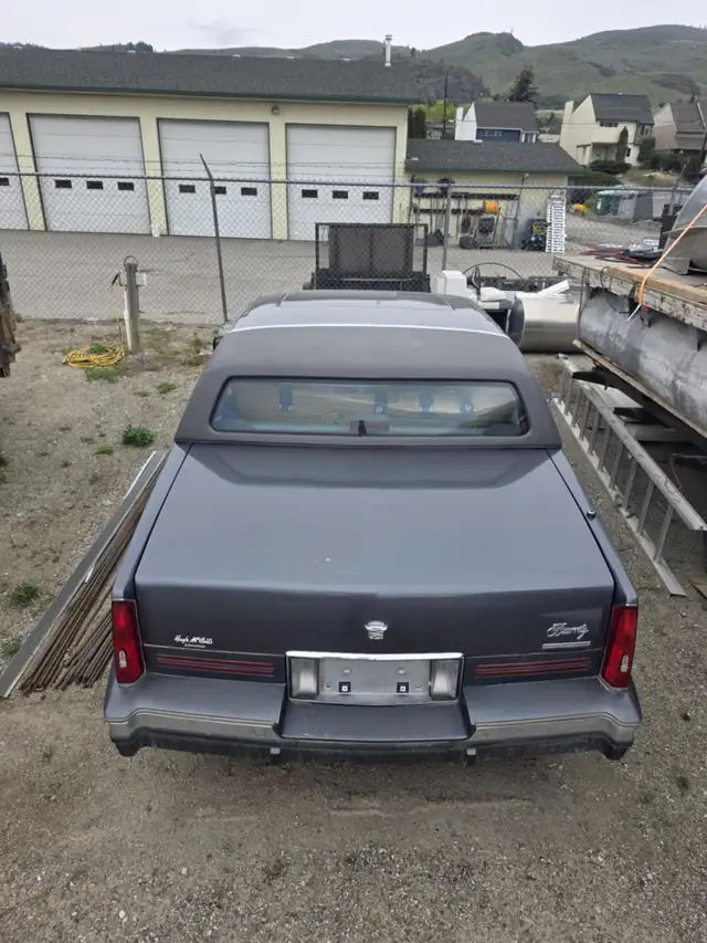 1990 Cadillac Eldorado in Classic Cars in Vernon - Image 9