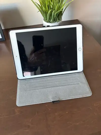 Apple iPad 7th Generation 128GB, View more