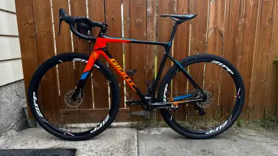 Giant TCX Advance Pro 2 Year 2017 Gravel bike Size: M Frame: Carbon Advanced-Grade Composite, 12mm T...