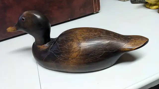Wooden Duck Decoy in Arts & Collectibles in Oakville / Halton Region - Image 9