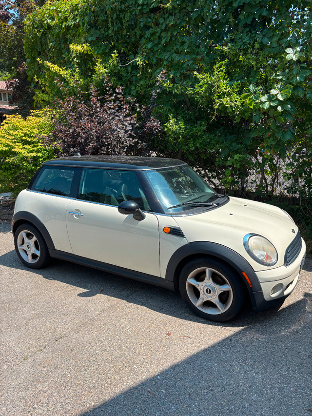 2010 Manual Mini Cooper in Cars & Trucks in Kitchener / Waterloo