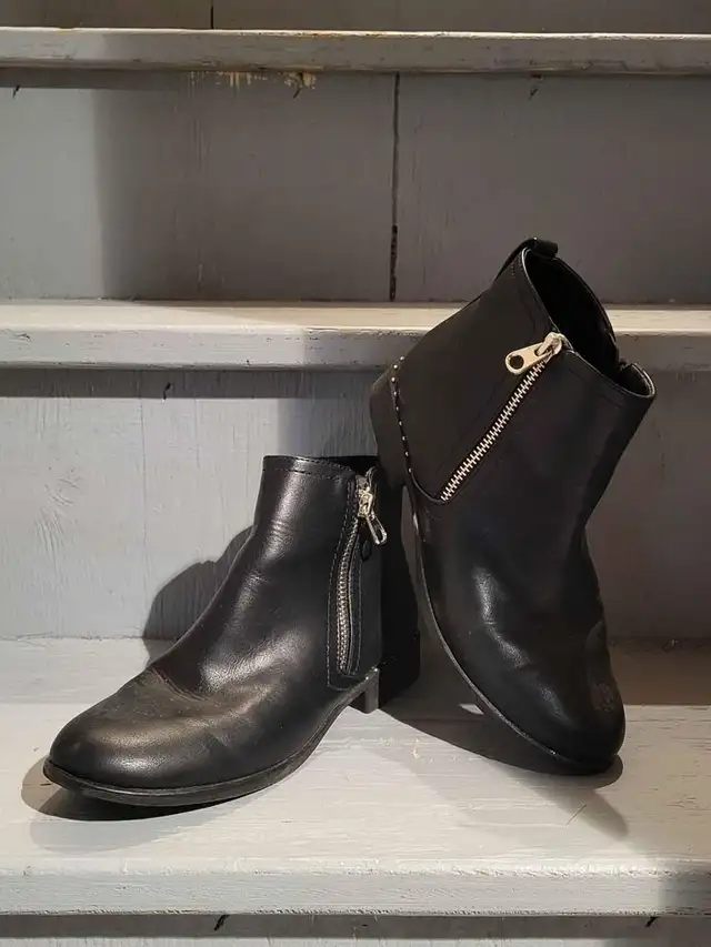 Call it Springs Lydiia Women Ankle Boots - Size 6.5 in Women's - Shoes in Calgary - Image 4