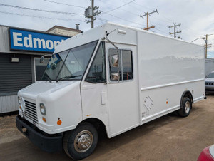 2012 Ford E 450 Step Van 