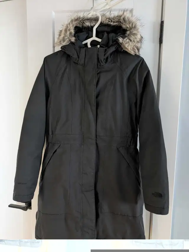 The North Face Parka - M in Women's - Tops & Outerwear in St. John's - Image 2