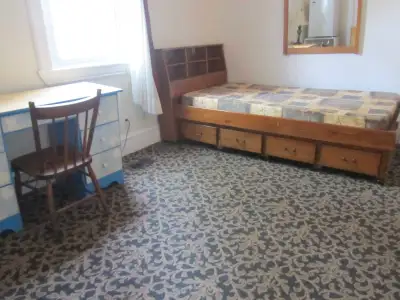Room For Rent