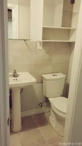 Private Room for Rent in Room Rentals & Roommates in City of Toronto - Image 8