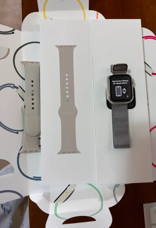 Apple Watch SE 2- Perfect Conditions447398353096550404