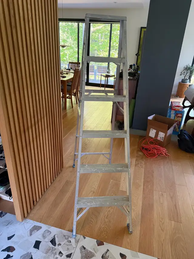 Step Ladder - 6ft Reynolds aluminum in Ladders & Scaffolding in Oakville / Halton Region - Image 3