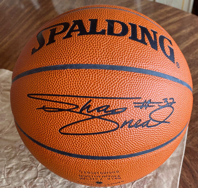 VINTAGE SHAQ BASKETBALL in Arts & Collectibles in St. Albert - Image 3