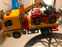 Bruder Day & Night Service Wrecker Flatbed Tow Truck 1:16 Scale