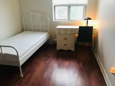 One room for rent Furnished room for rent, clean, bright and quiet. good location, close to shopping...