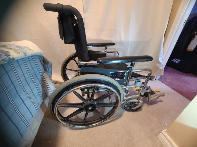 Wheelchair, folding, good shape, not new in Health & Special Needs in Calgary