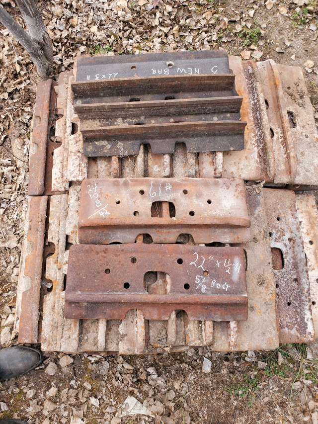Caterpillar D7E and 17A track pads new and used in Heavy Equipment in Winnipeg - Image 3