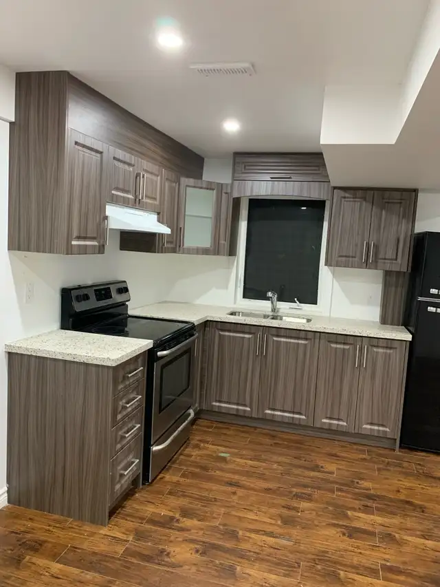 Room for Rent available Private or Sharing in a Walkout Basement in Room Rentals & Roommates in Markham / York Region - Image 6