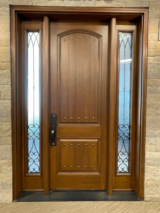 Fiberglass Entry Door System - Showroom Sale in Windows, Doors & Trim in Mississauga / Peel Region - Image 3