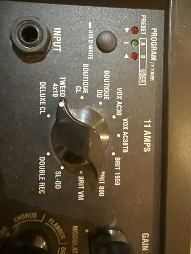 Vox VX I Guitar Amplifier in Amps & Pedals in Mississauga / Peel Region - Image 5