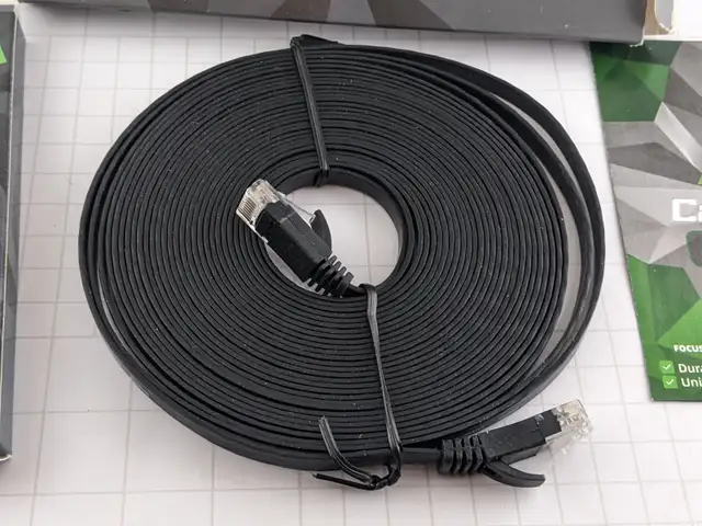 NEW 25 ft CAT6 FLAT Ethernet Internet Cable with Clips Open Box in Cables & Connectors in Hamilton - Image 3