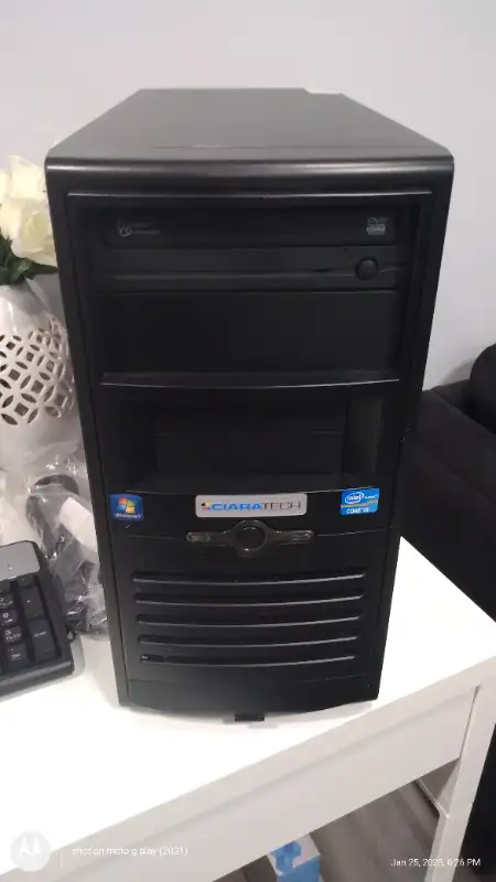 Desktop computer in Desktop Computers in City of Toronto - Image 6