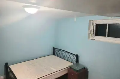 2 private Rooms available for Rent near cedarbrea mall, 10 mins bus ride from centennial college pro...