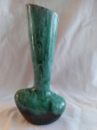 BMP CANADA VASE