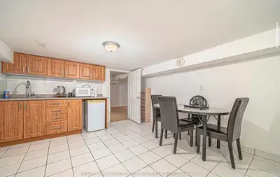 • Large heated storage for rent with parking • Washroom • Has a lot more space then in the ad as i d...