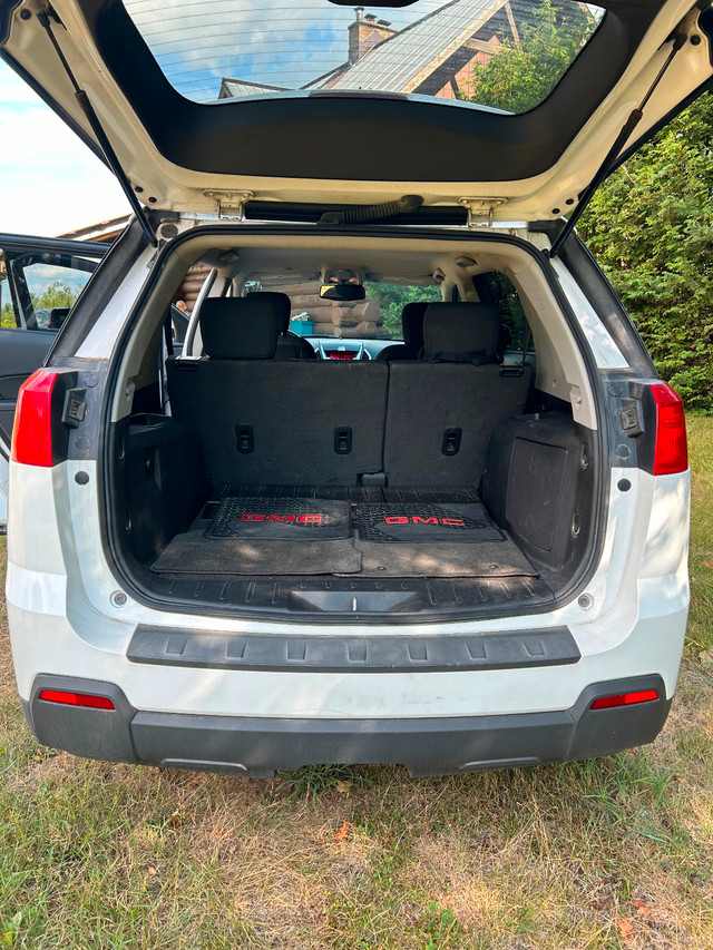 GMC Terrain 2010- As Is. OBO in Cars & Trucks in Peterborough - Image 4