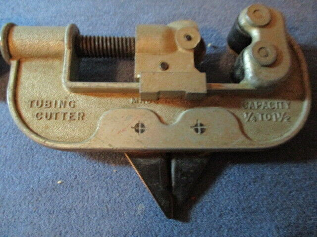 VINTAGE GENERAL TOOL CO. TUBING CUTTER-1/4" TO 1.5"-MADE IN USA dans Art et objets de collection  à Laval/Rive Nord - Image 2