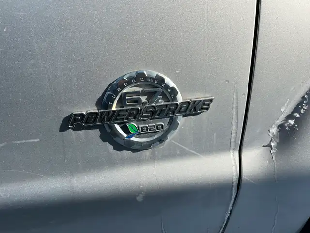 Ford F-250 Disel. in Cars & Trucks in Gatineau - Image 6