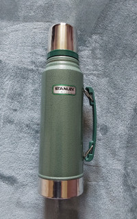 NEW LARGE THERMOS