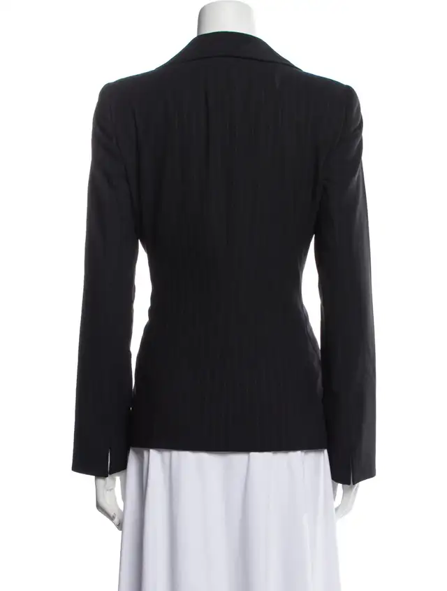 Giorgio Armani Wool Blazer in Women's - Tops & Outerwear in Sarnia - Image 4