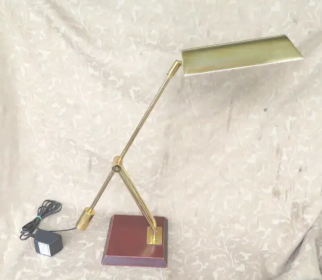 1970'S IKEA SWEDEN ADJUSTABLE TABLE DESK BRASS LAMP DENMARK in Arts & Collectibles in City of Toronto - Image 2