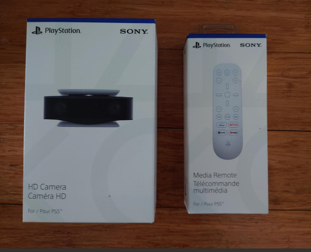 NEUF !! - Accessoires PS5 (caméra et télécommande) dans Sony Playstation 5  à Longueuil/Rive Sud