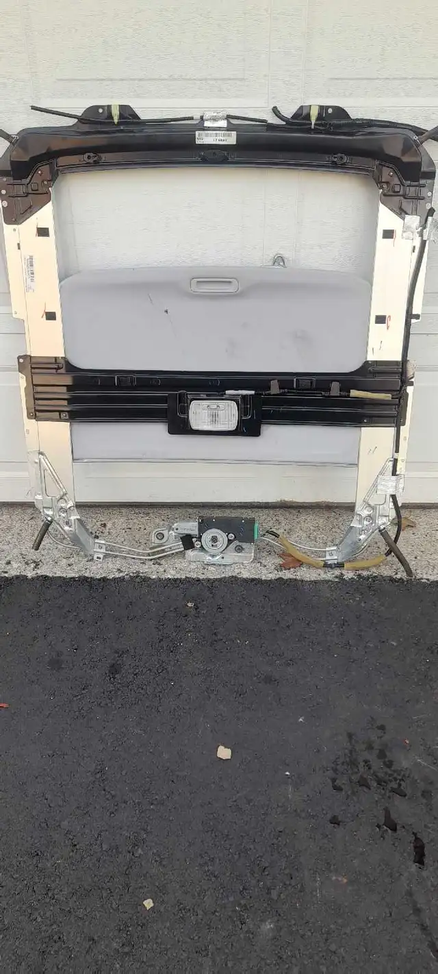 Honda crv sunroof in Other Parts & Accessories in Mississauga / Peel Region - Image 3