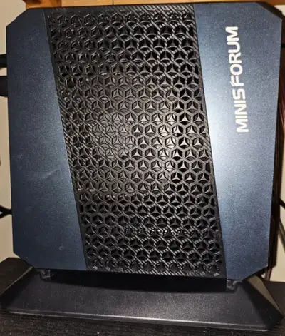 Minisforum EliteMini HX90 in excellent condition High power mini desktop PC. Ryzen 9 5900hx 32GB Ram...