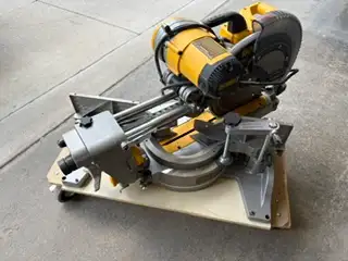 DWS 782 12" Double Bevel sliding compound Mitre Saw INCLUDING 12" Carbide Saw Blade LIKE NEW