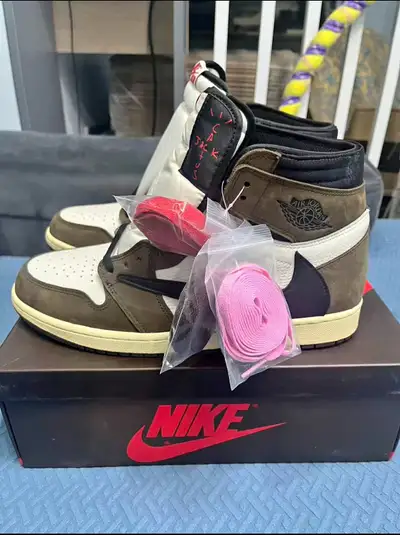 Jordan 1 Travis Scott Mocha For Sale, View more