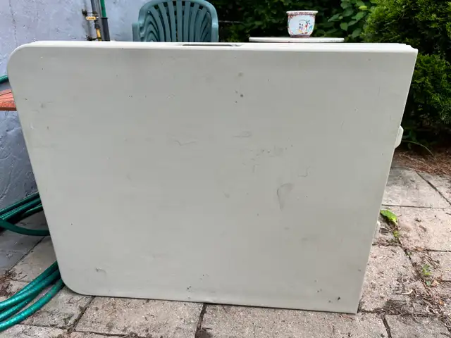lifetime 6ft  folding Table 1 pc in Other Tables in City of Toronto - Image 3