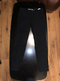Old Navy Pixie Mid Rise Black Jeans