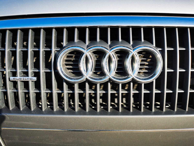 Amazing Audi Q5 quattro sport! in Cars & Trucks in Red Deer - Image 4