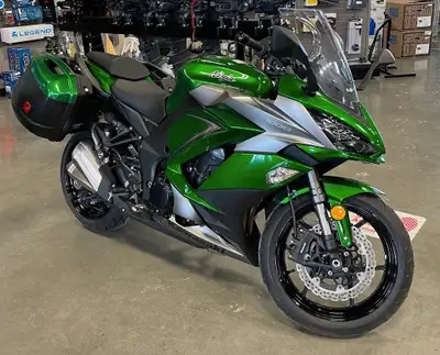 Purchased New, Matching Kawasaki Pannier, Mind Condition. No Accidents, Never Dropped. No Current Sa...