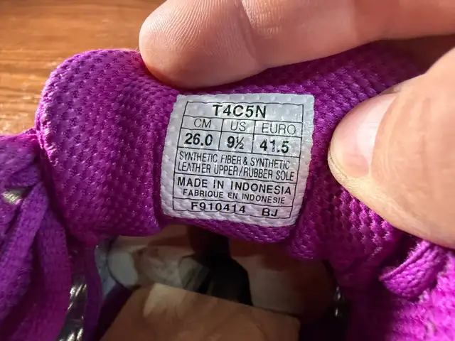 Asics Gel Cumulus 16 Women's Sneakers Lighting Purple Size 9,5 in Women's - Shoes in Calgary - Image 8