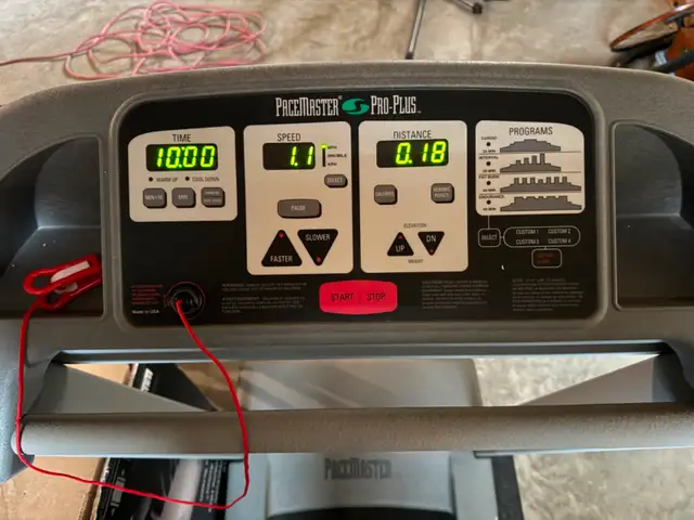 PaceMaster Pro-Plus Treadmill in Exercise Equipment in Strathcona County - Image 3